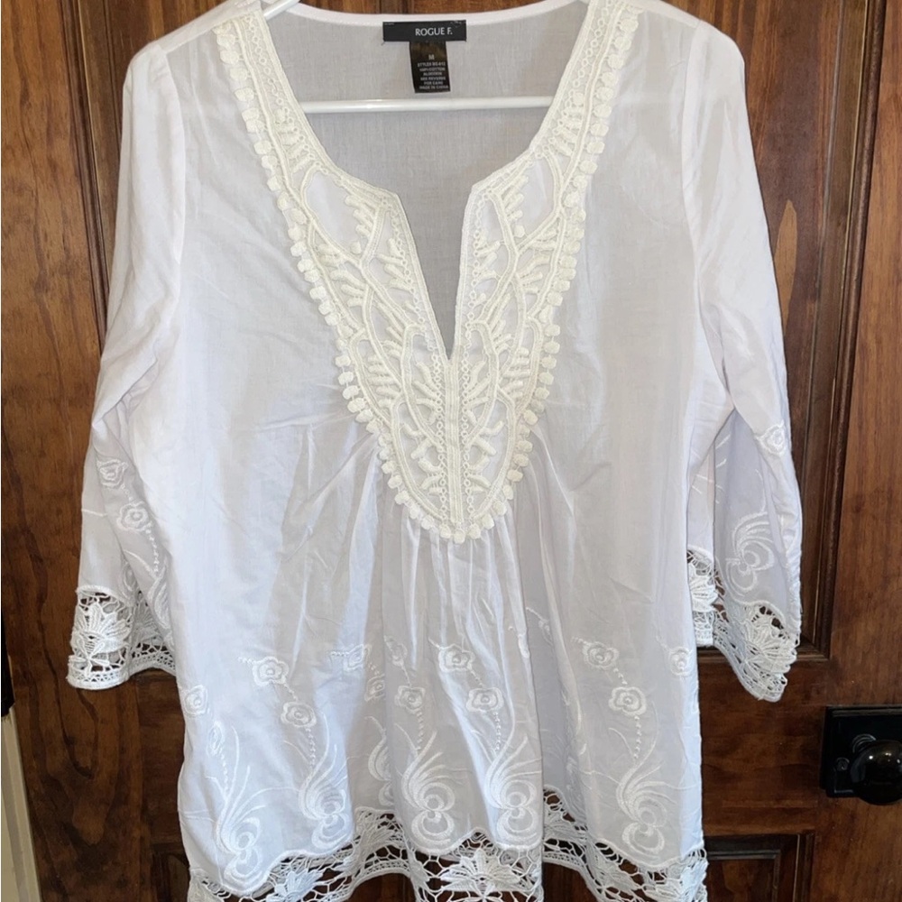 Rogue Embroidered, Bell Sleeves 100% Cotton Top-BoHo Bright White NWT M